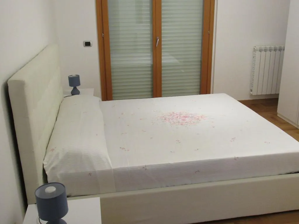 Pianeta Roma 45 Holiday home 0*, Rome
